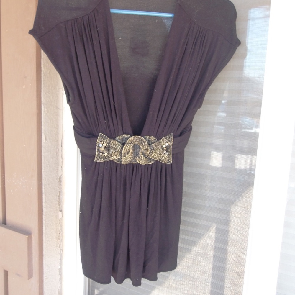 Deep grunge V-Neck Black Top with Embellished Waist